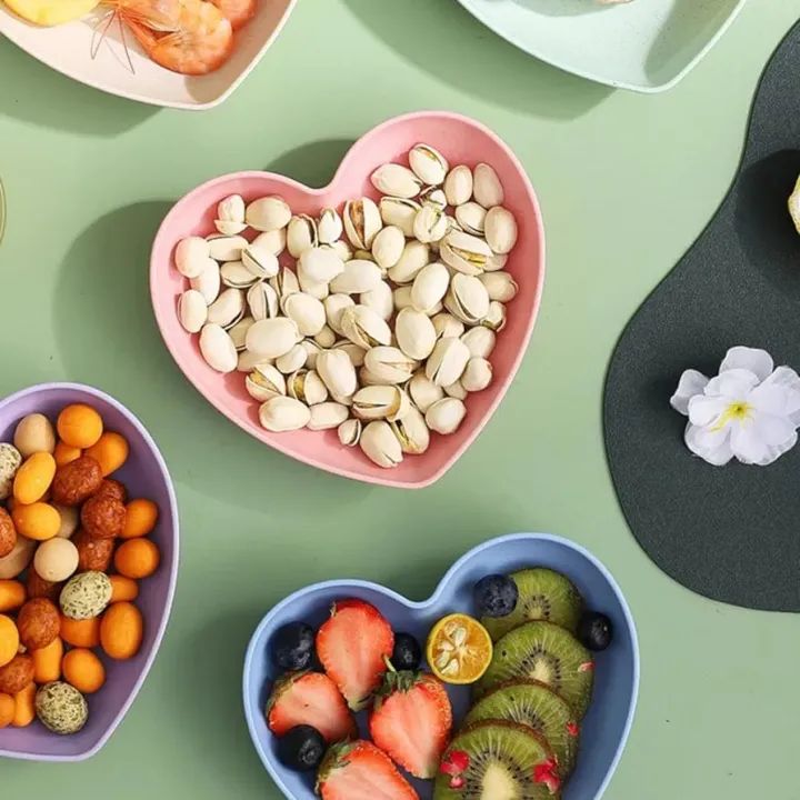 10Pcs Heart Shape Plastic Dining Plates