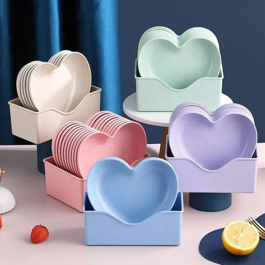 10Pcs Heart Shape Plastic Dining Plates
